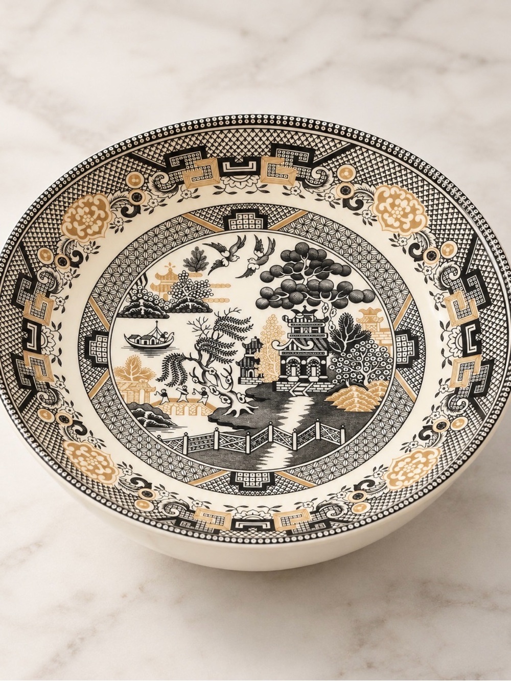 Royal Stafford Willow Black & Gold Bowl – Made in England – 7.5”
